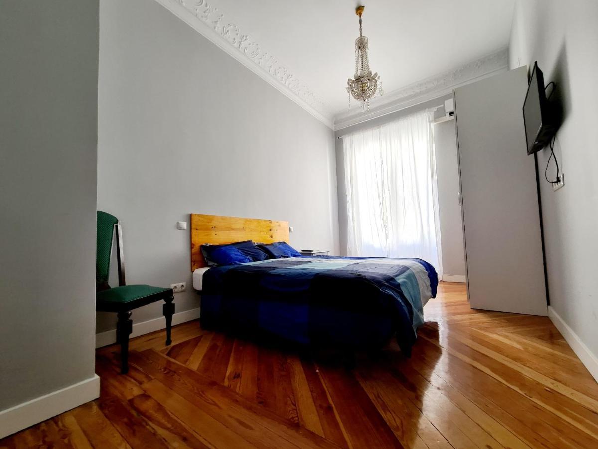 Basic Triple Room with Shared Bathroom,1019542558:JPEG