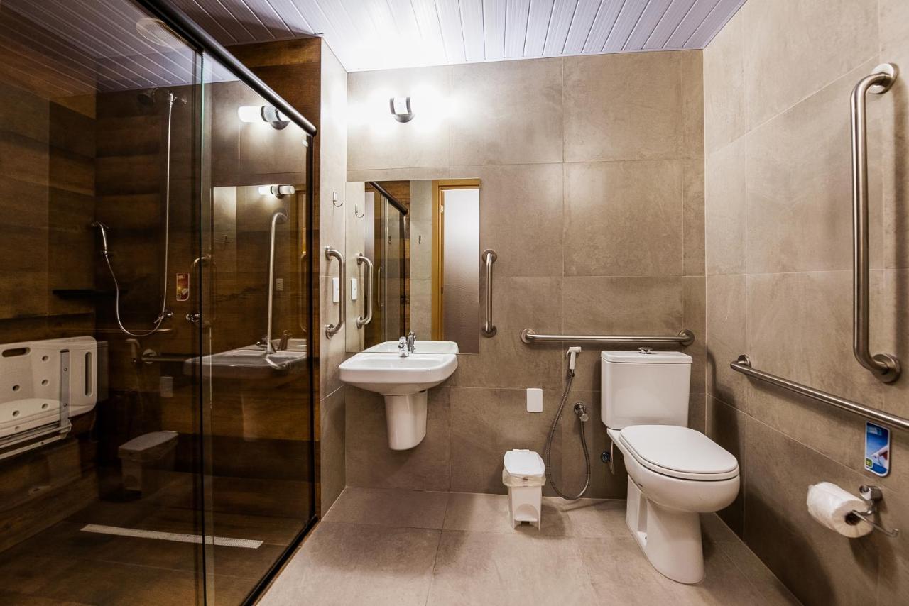 Standard Room with One Double Bed - Disability Access,1017831082:JPEG