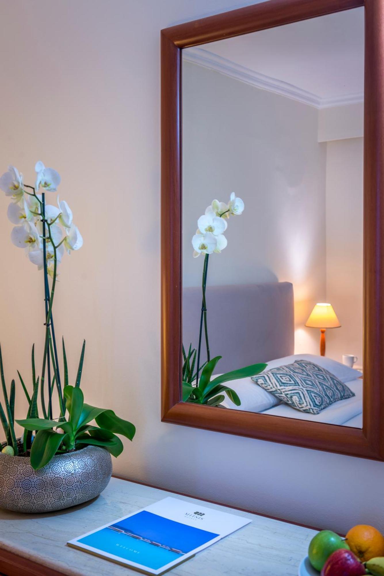 Twin Room with Side Sea View