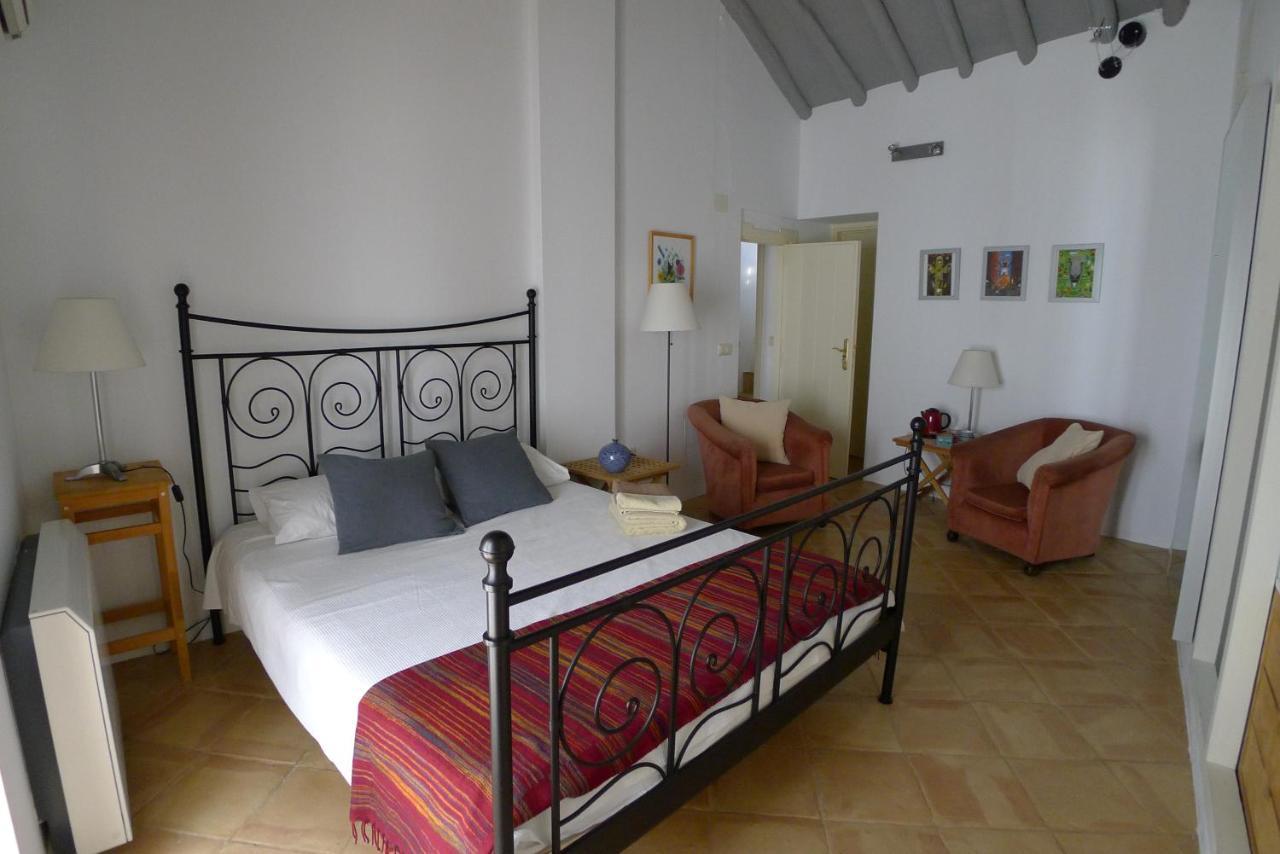 Deluxe Double Room with Balcony,1032317498:JPEG