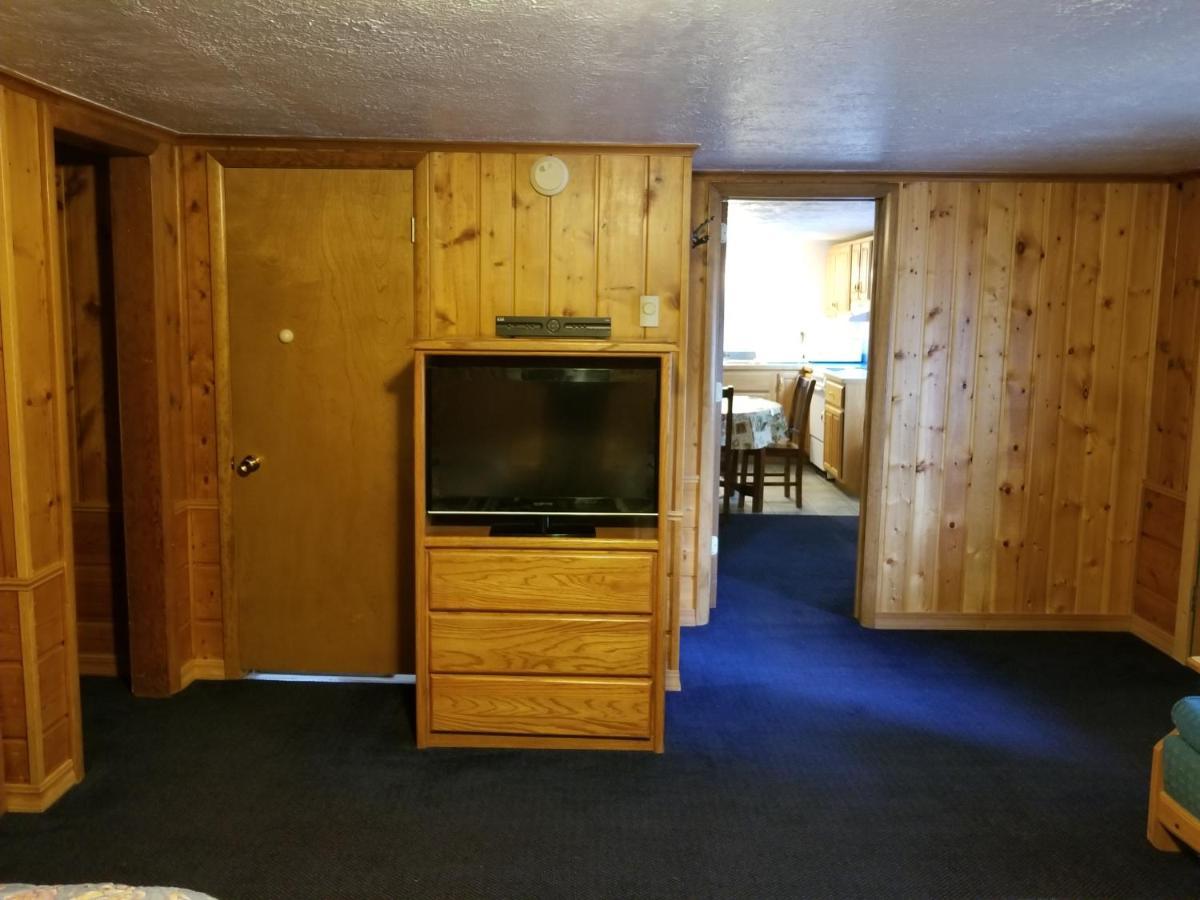 Deluxe Family Suite,1033290698:JPEG
