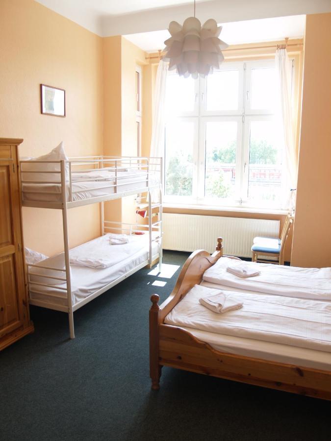 Chambre Familiale avec Salle de Bains