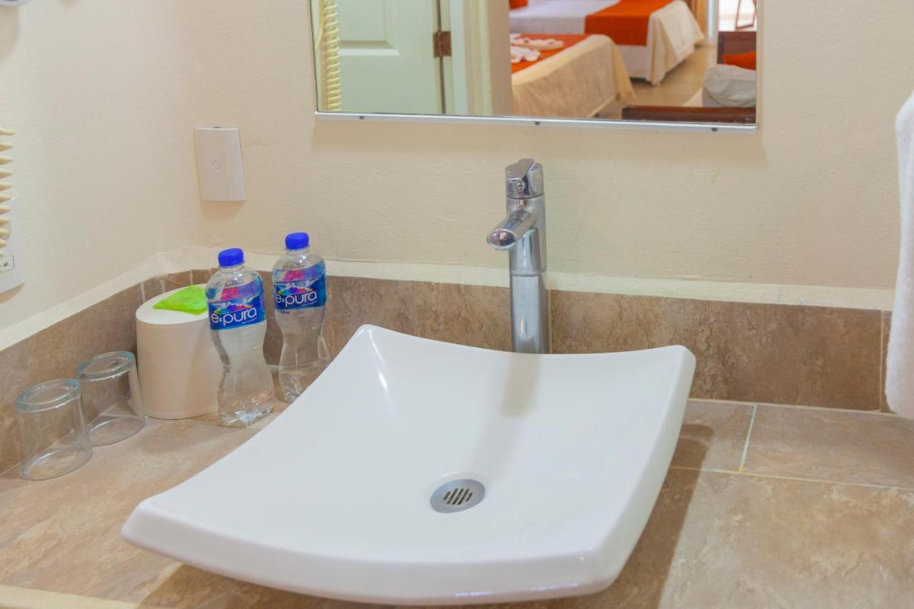 Double Room with Two Double Beds and Sea View