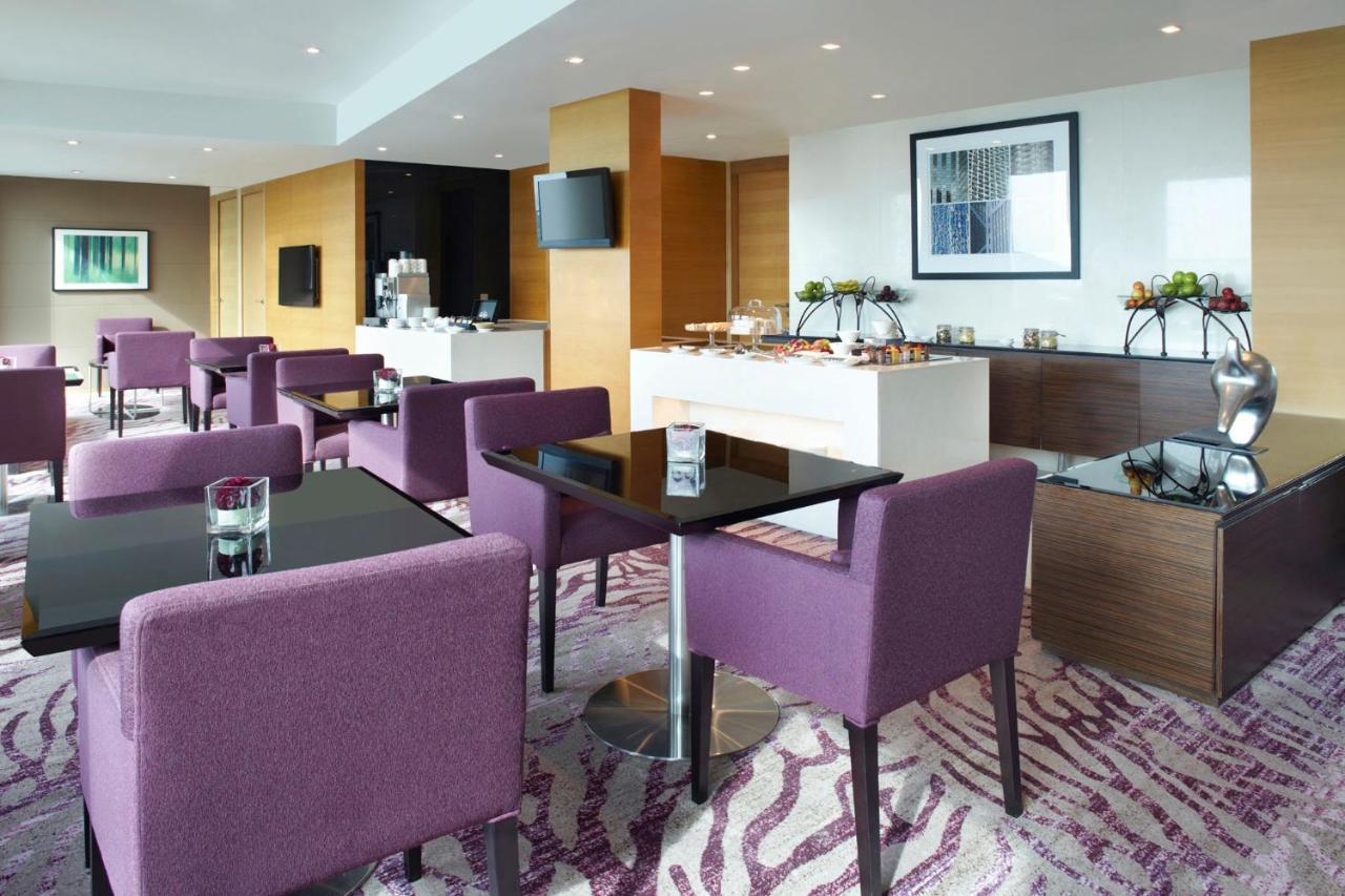 Executive Premier Room with Queen Bed,1277443912:JPEG