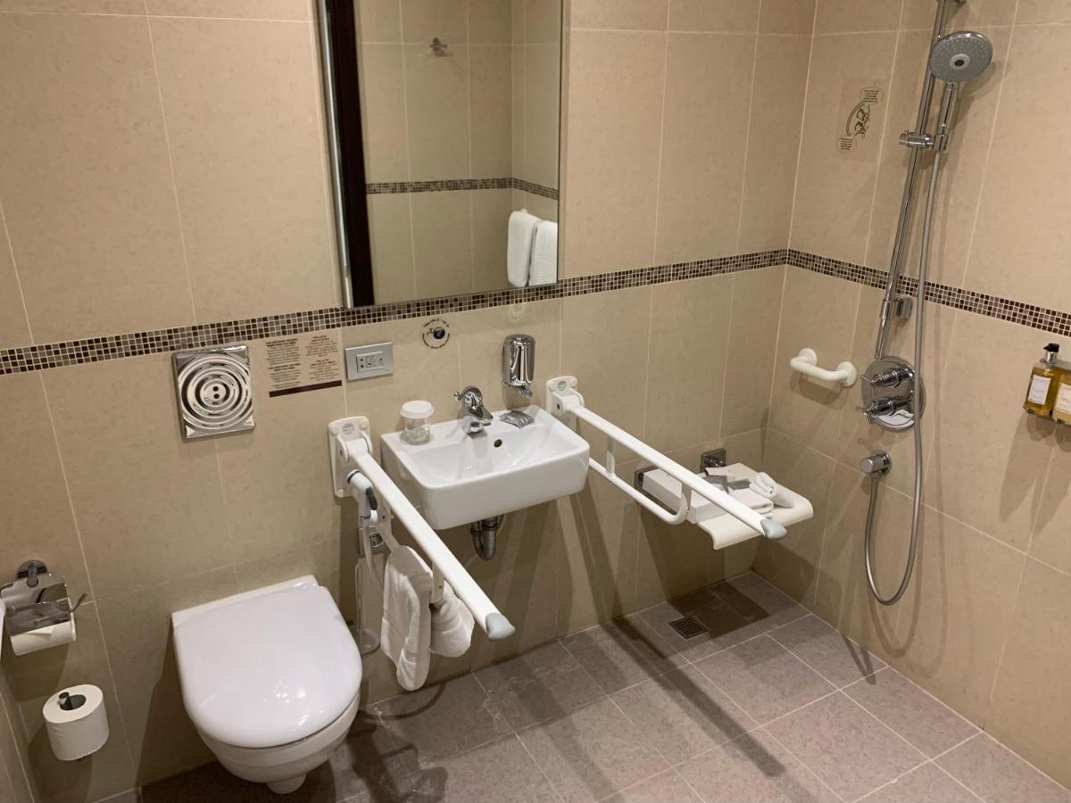King Studio Suite - Accessible,1078496344:JPEG