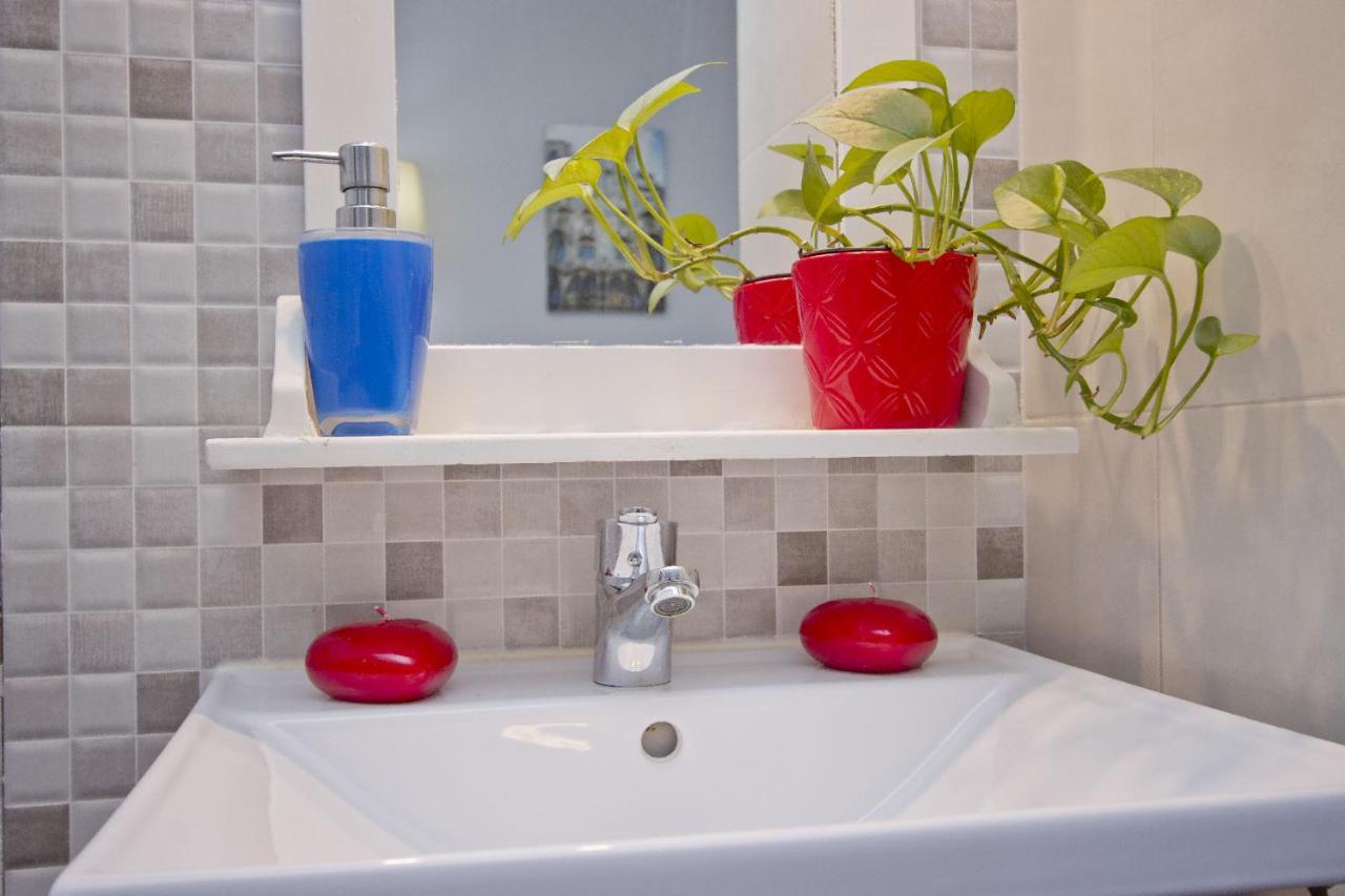 Camera Singola con Bagno Privato Esterno