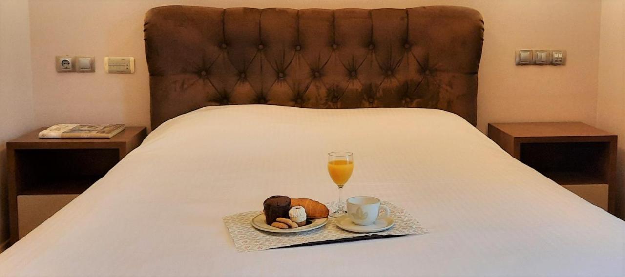 Standard Triple Room with Balcony,1105514856:JPEG