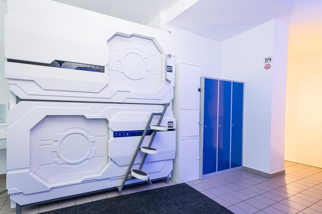Single Room,1114370280:JPEG