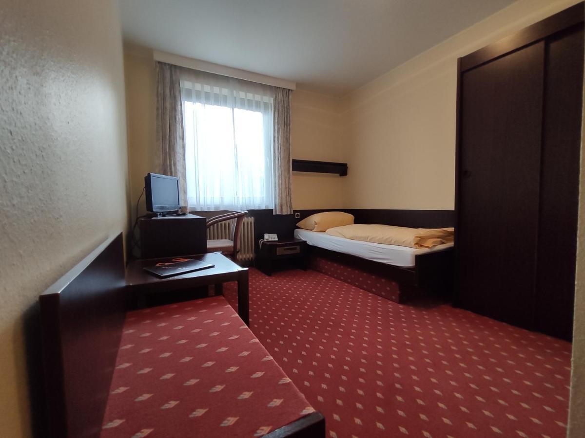 Single Room,1130841114:JPEG