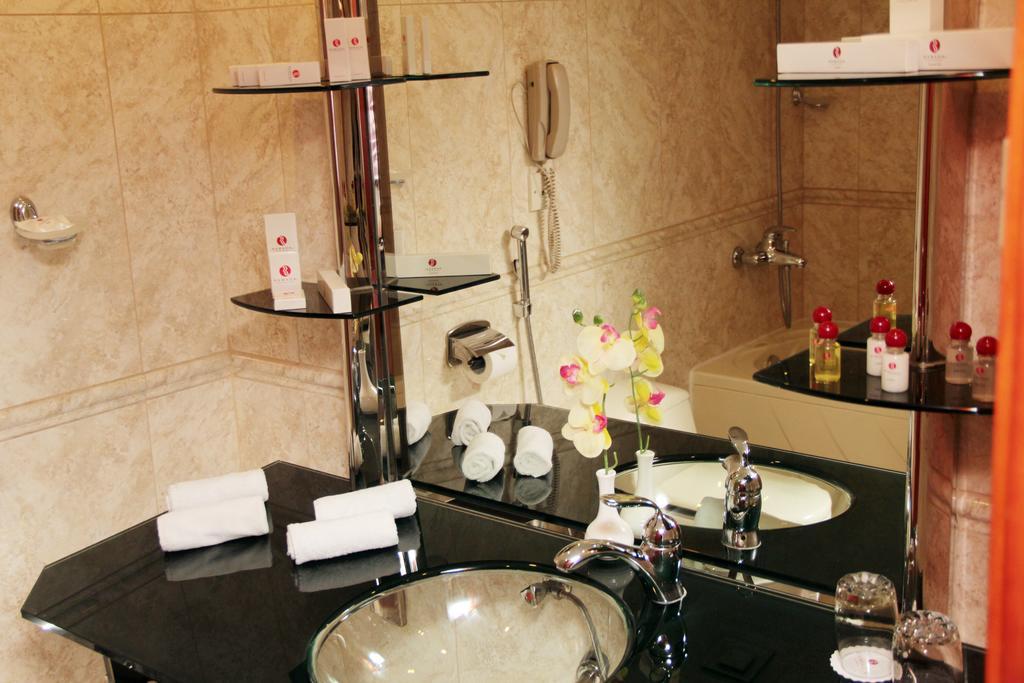 Premium King Room,113518319:JPEG