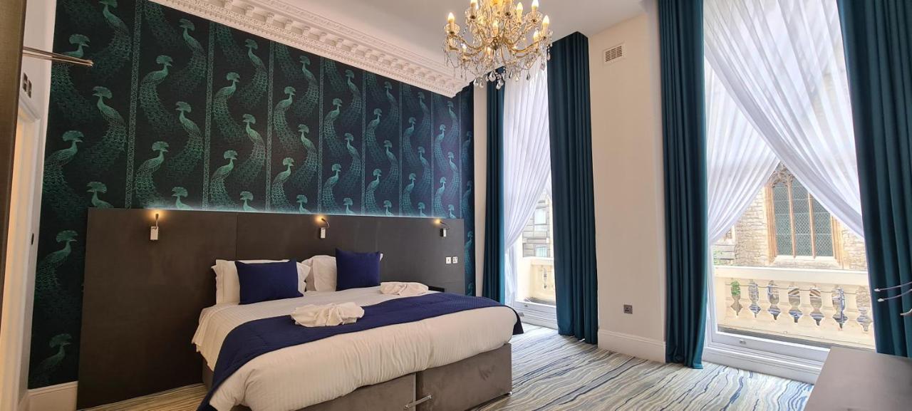 Suite,1140020578:JPEG