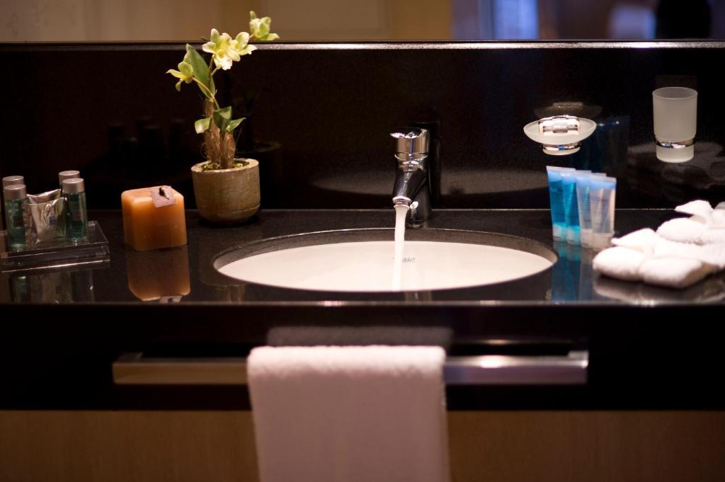 Superior One-Bedroom Suite