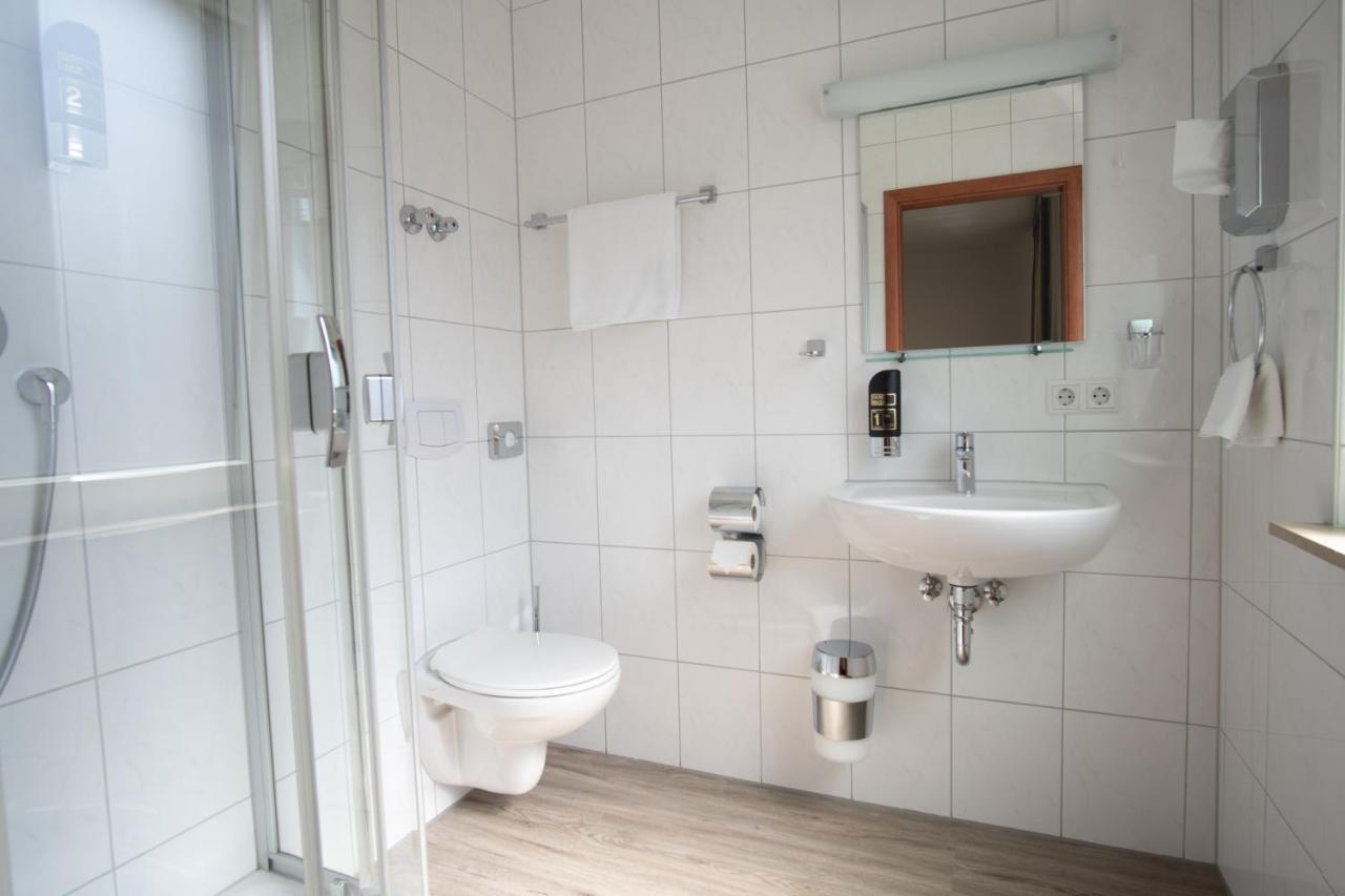 Double Room,1388080670:JPEG