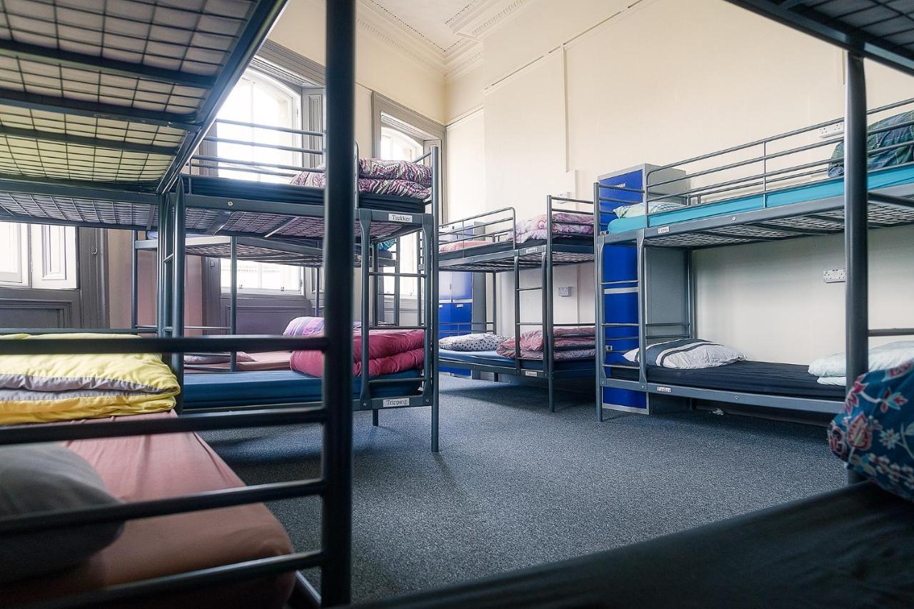 Mixed Dormitory Room,1184257384:JPEG