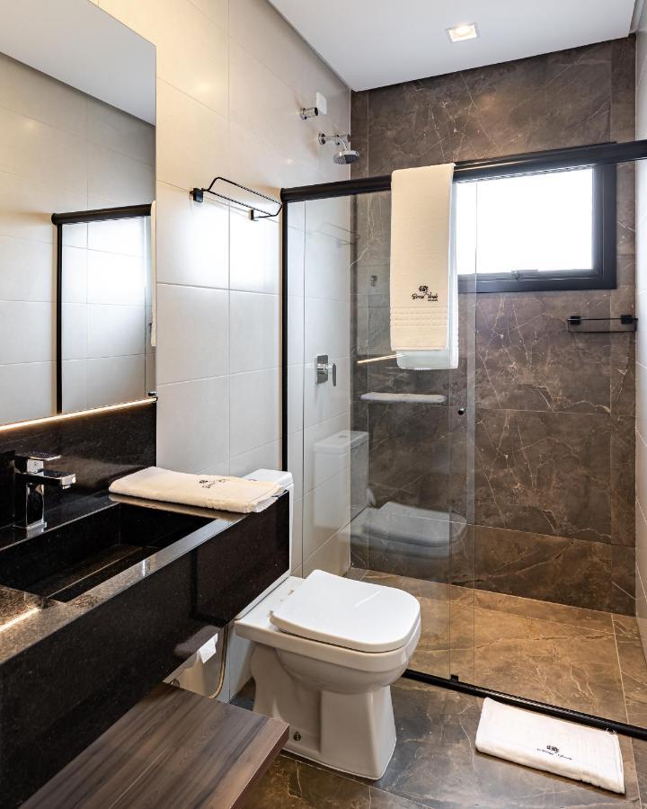 Two-Bedroom Apartment,1198514110:JPEG