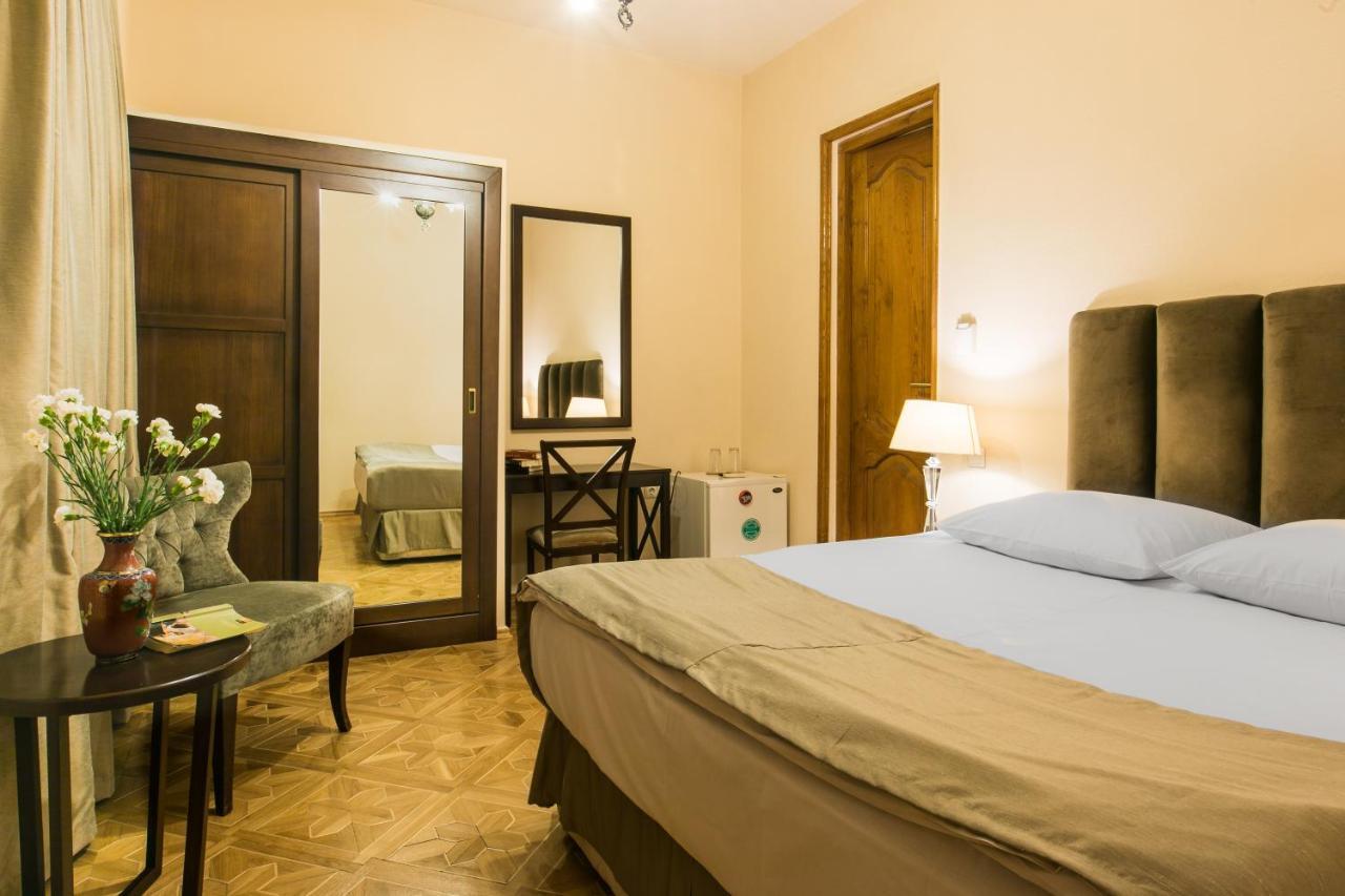 Budget Single Room,644722602:JPEG
