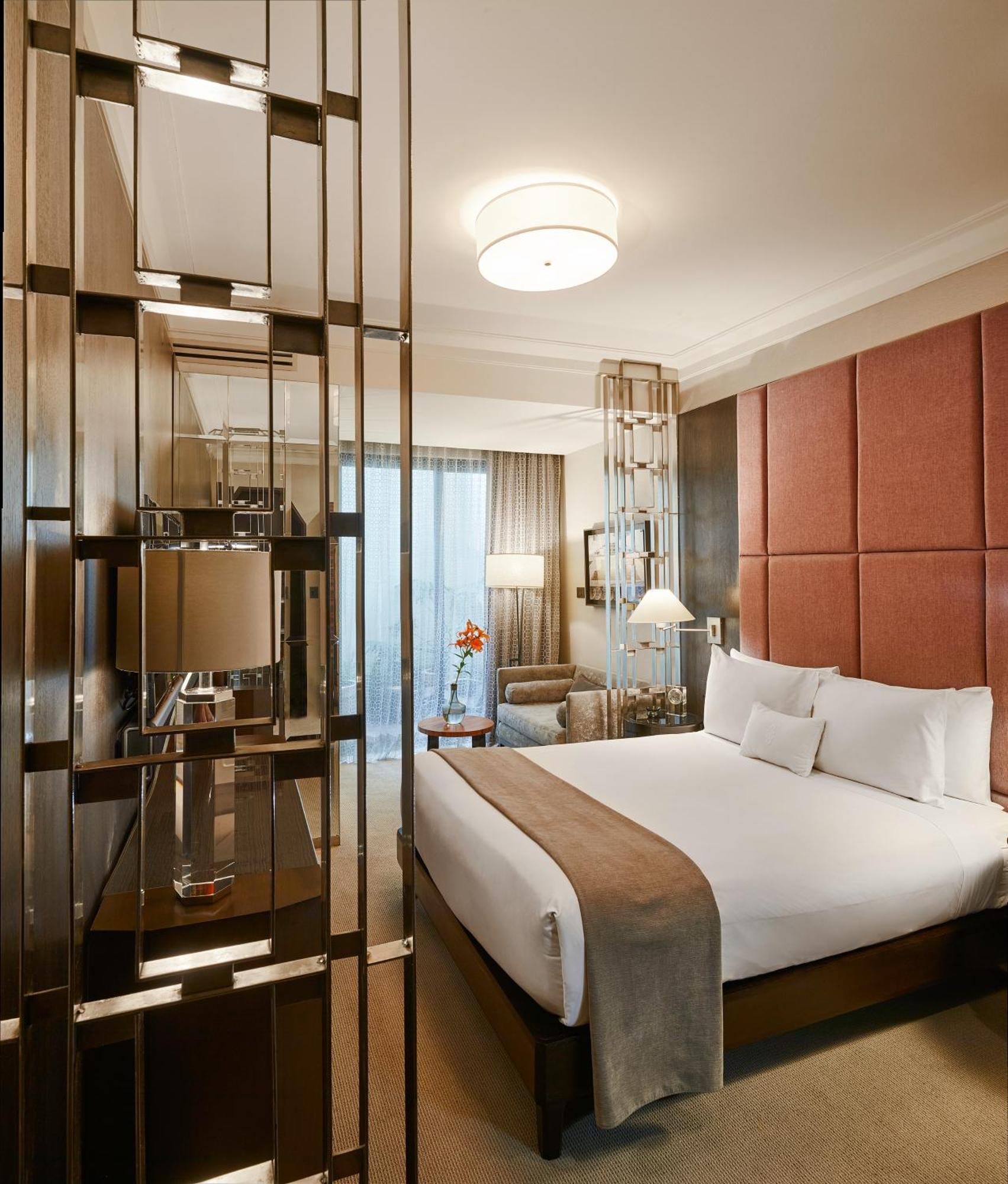 Superior Deluxe Room,1208231170:JPEG