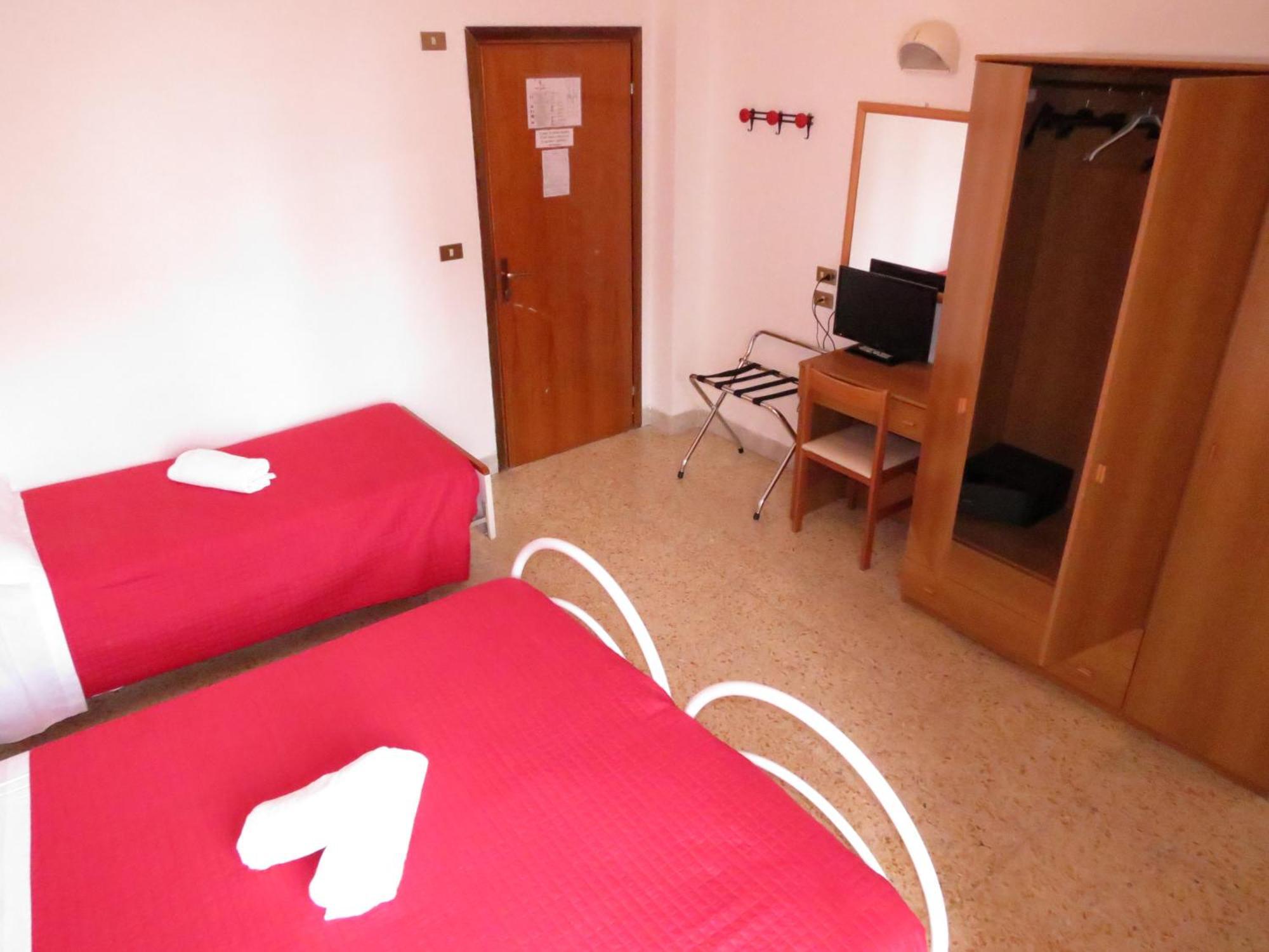Habitación Triple económica