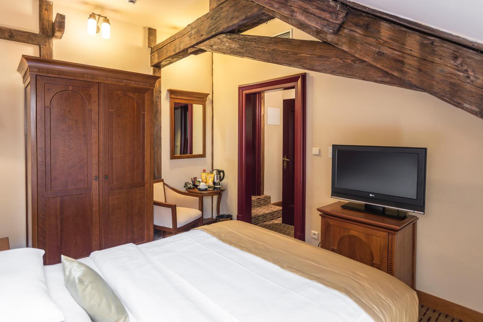 Single Room,1209806185:JPEG