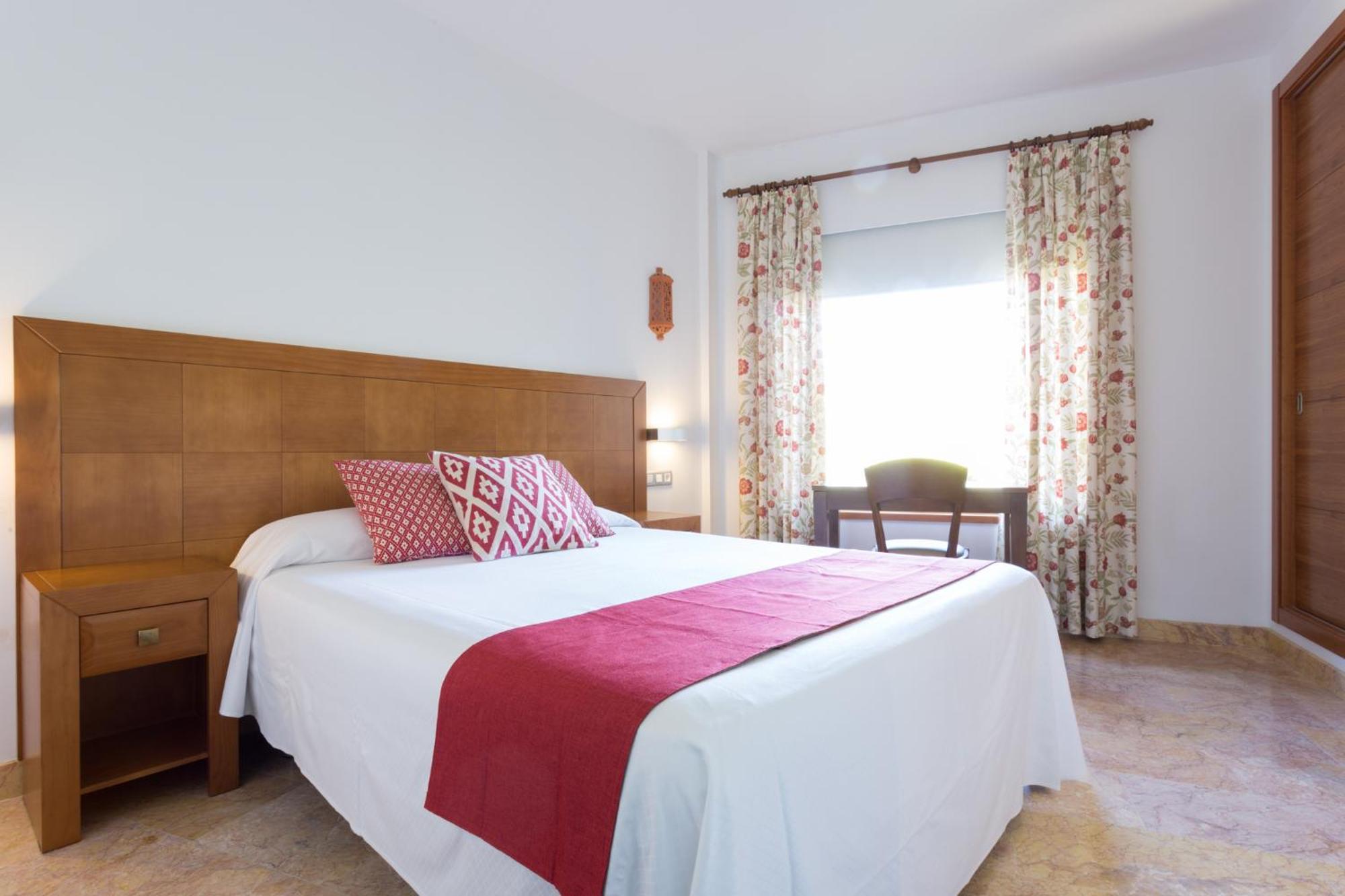 Double Room with Parking,1394206205:JPEG