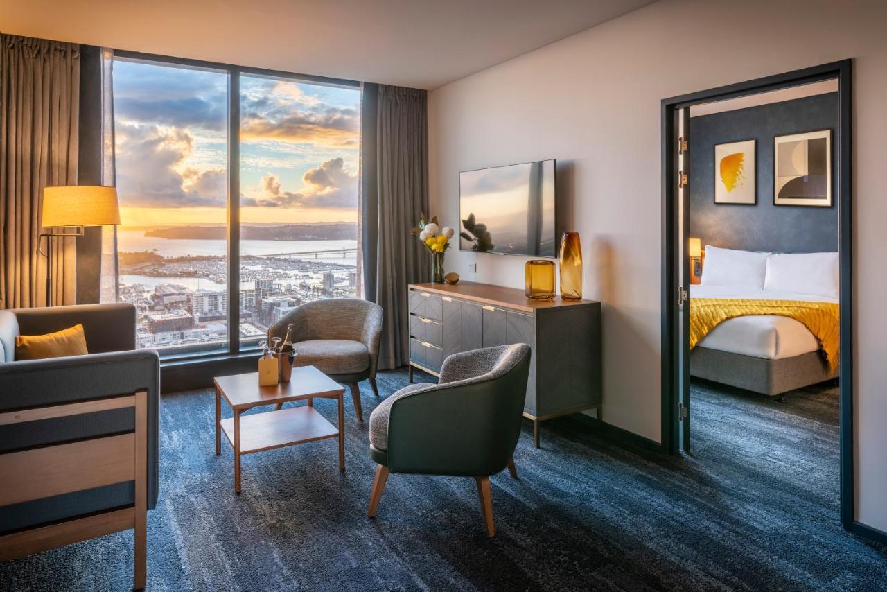 One-Bedroom King Suite with Harbour View,1233606488:JPEG