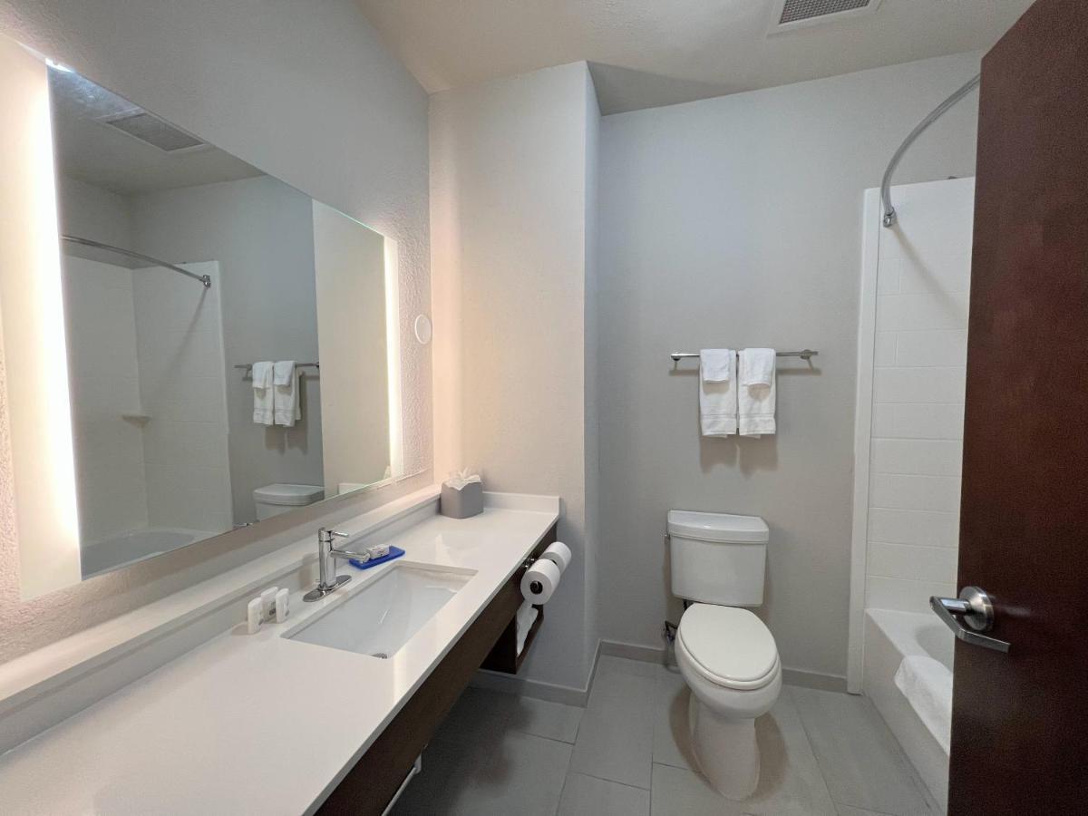 Standard Room,1259240383:JPEG