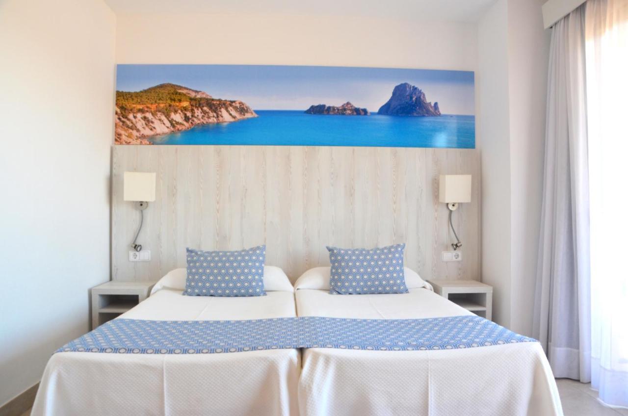 Junior Suite with Balcony,1550555593:JPEG