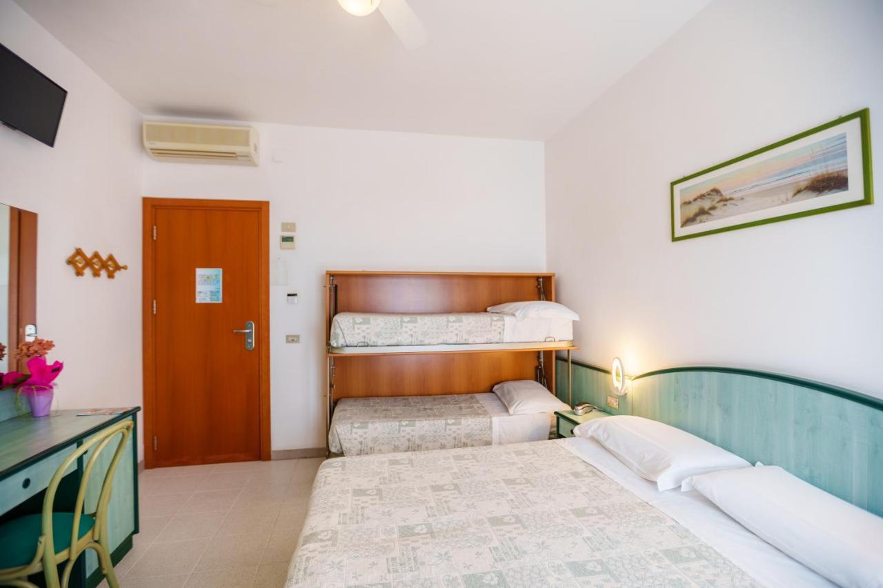 Dreibettzimmer