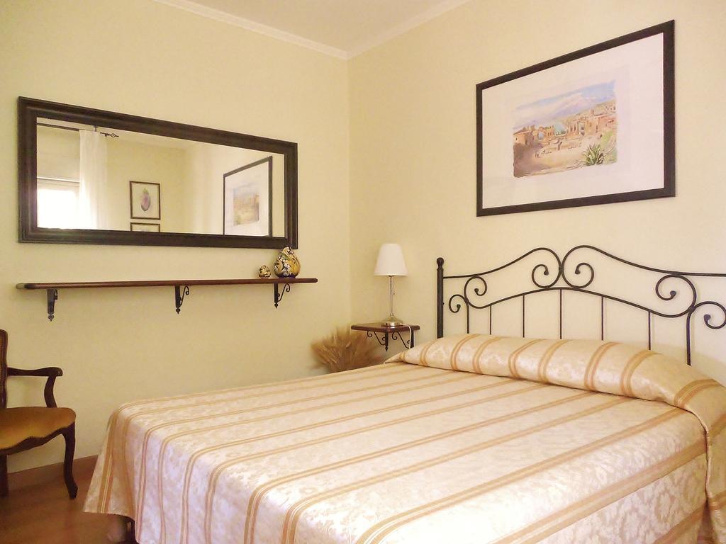 Double Room,127401972:JPEG
