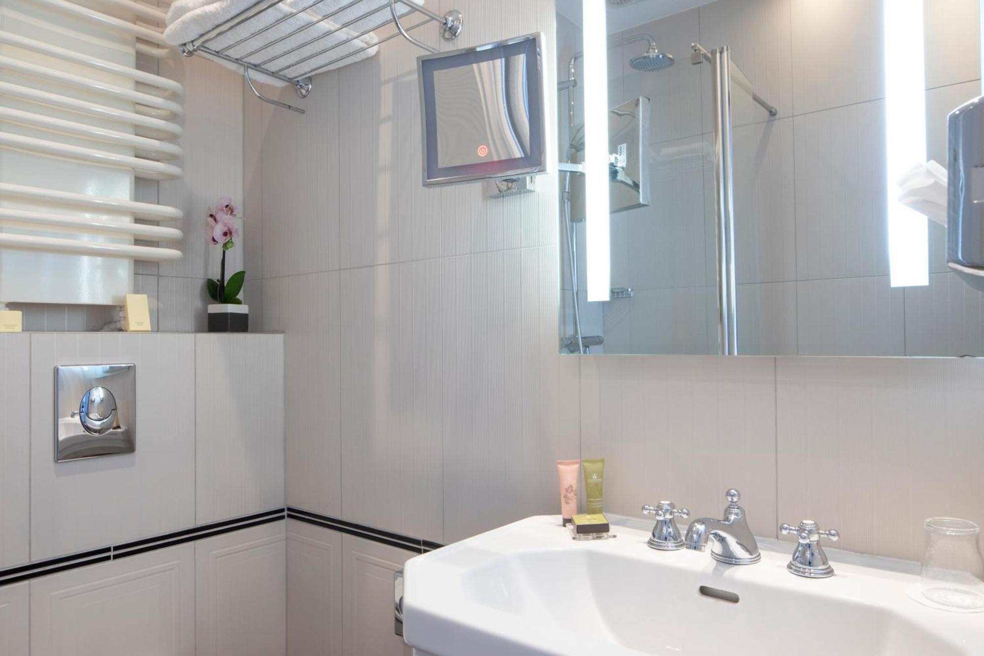 Single Room,1274127703:JPEG