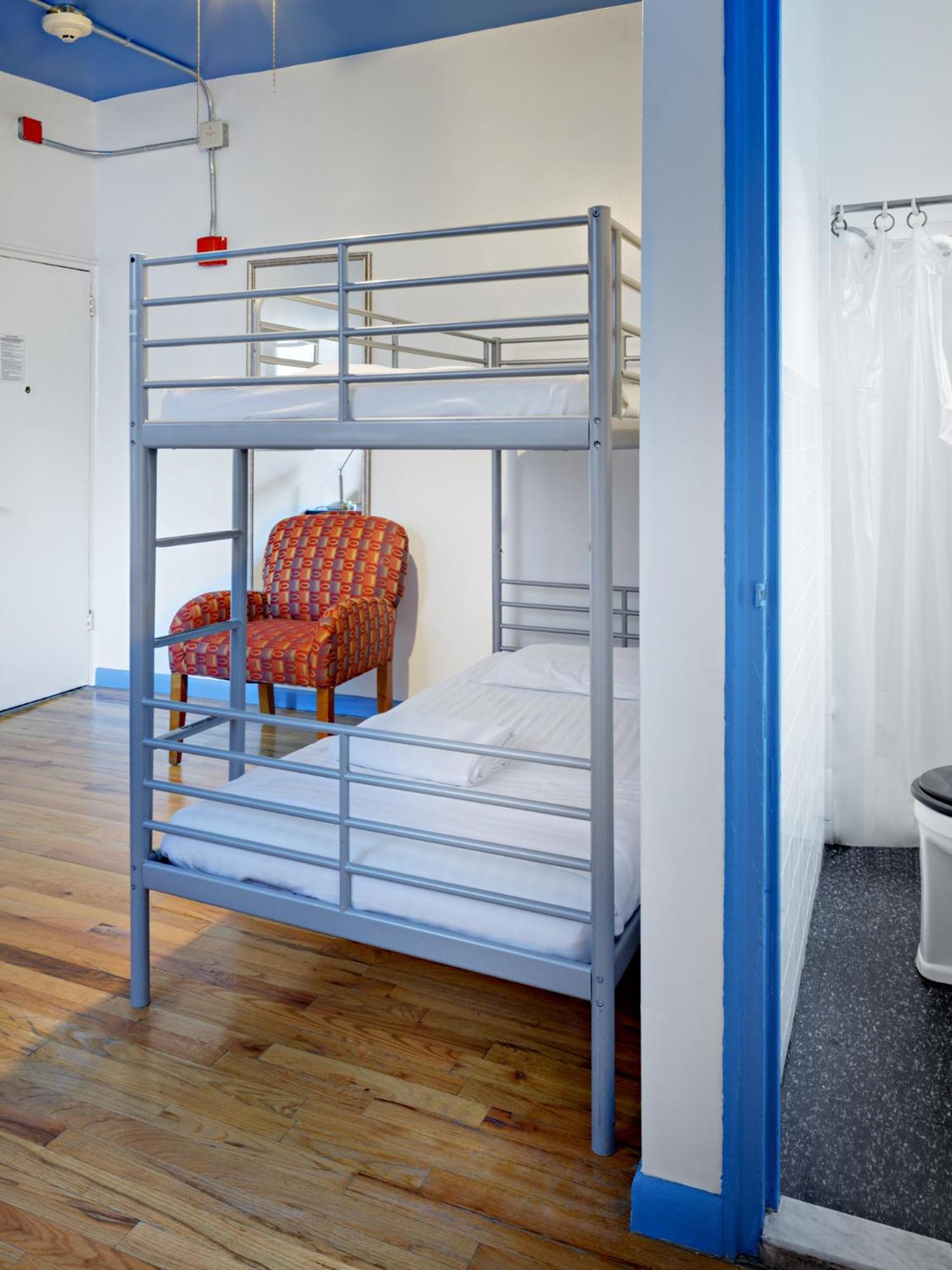 Single Bed in 2-Bed Dormitory Room with Private Bathroom,1278166546:JPEG