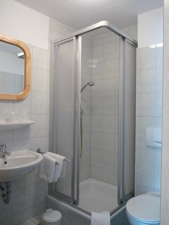 Standard Double Room,53944255:JPEG