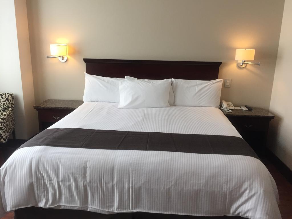King Suite,644277417:JPEG