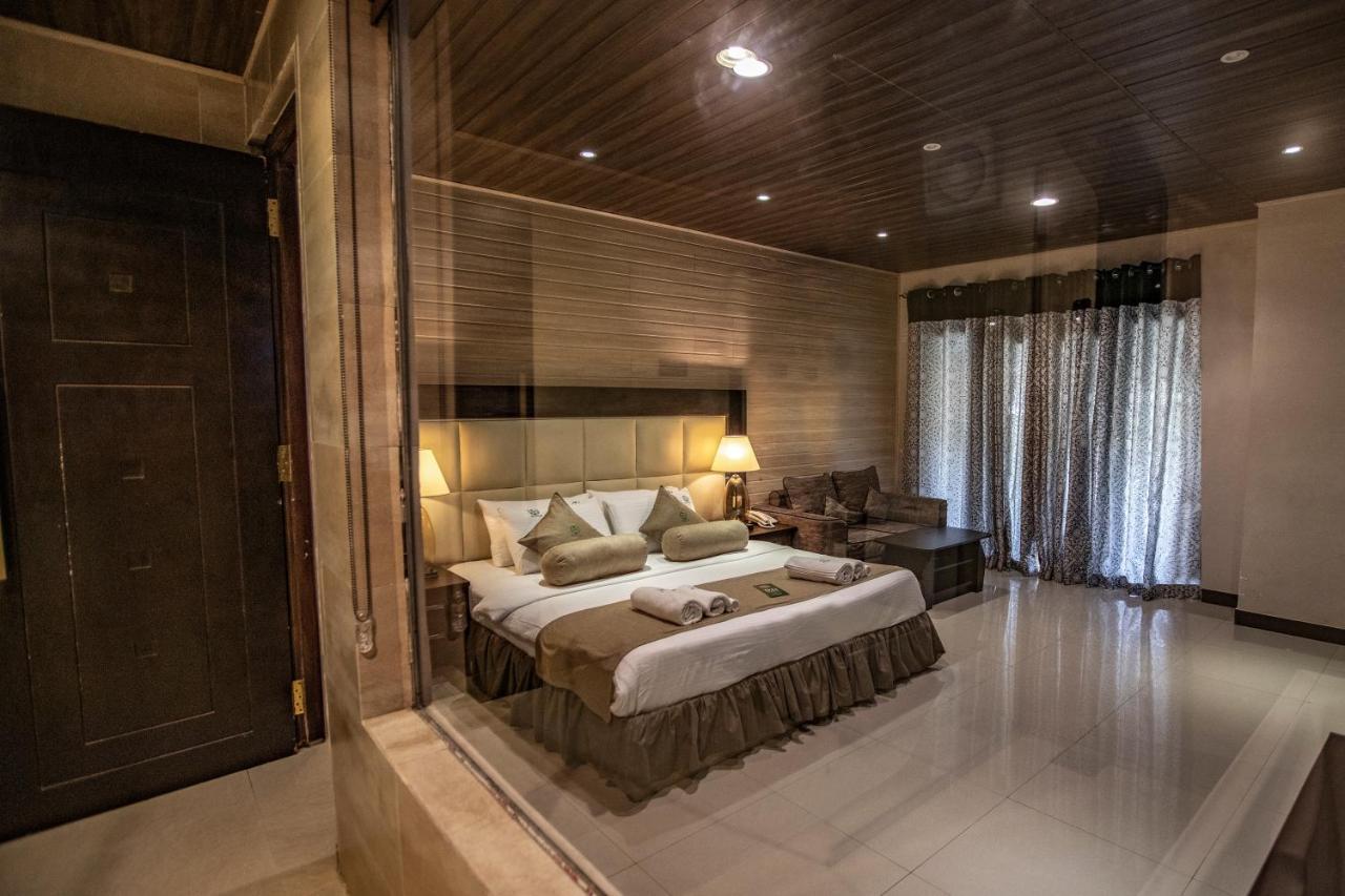 King Room with Garden View