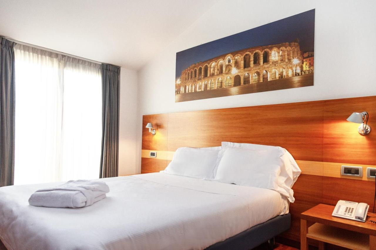 Classic Double Room,1498630837:JPEG