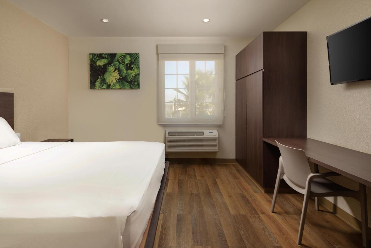 Queen Suite