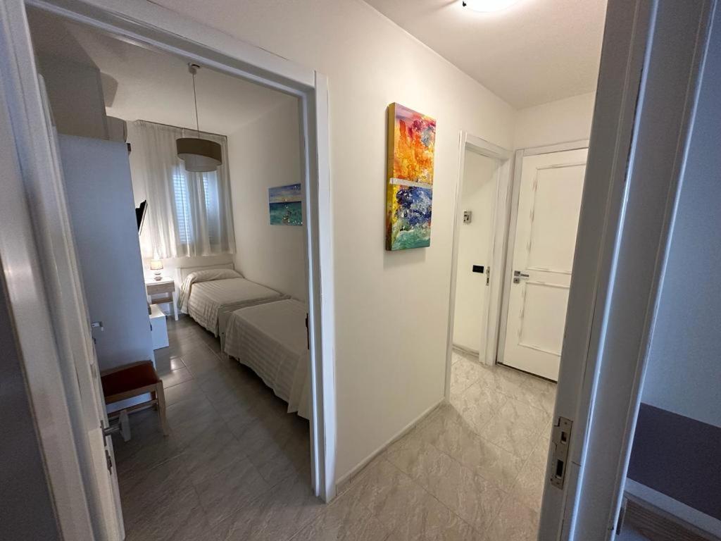 Family Room,1318832743:JPEG