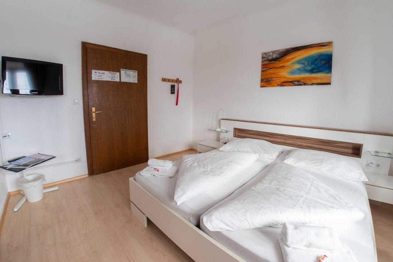 Deluxe Double Room with Shower,1344918716:JPEG