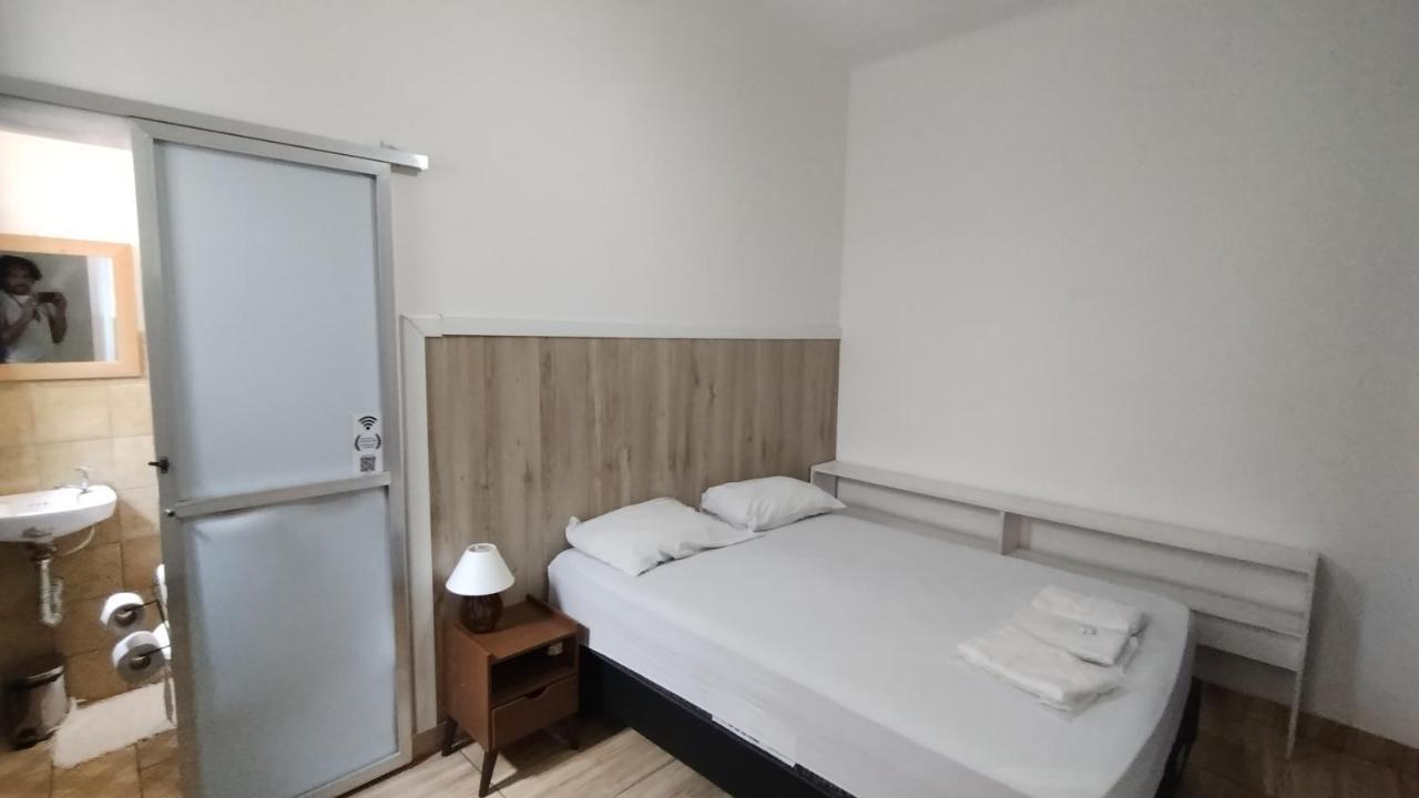 Quarto Duplo com Banheiro Privativo