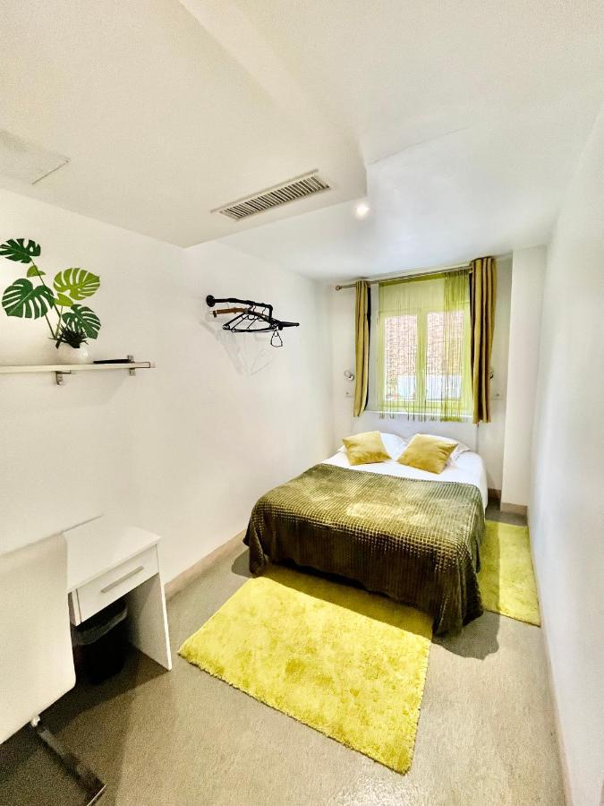 Double Room,1370523482:JPEG