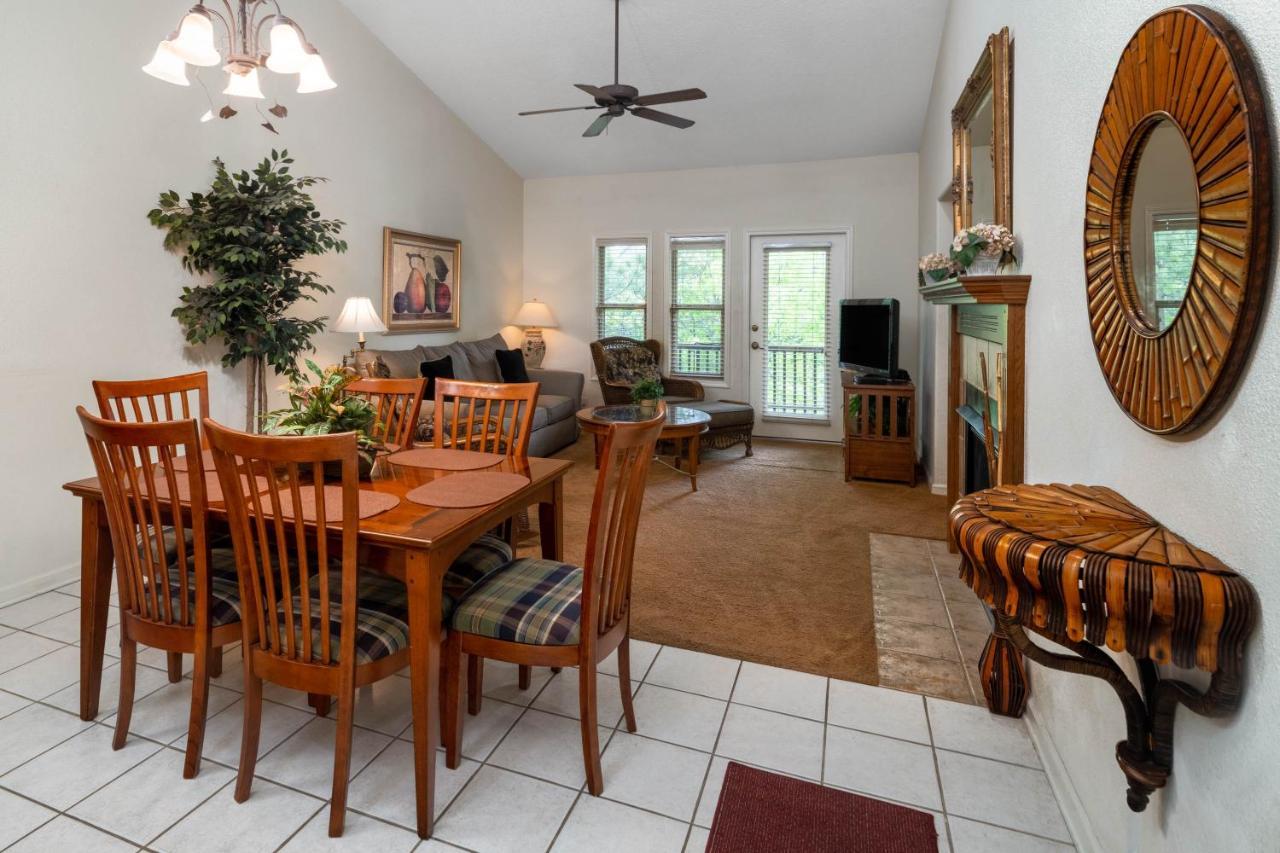 One-Bedroom King Suite - Non-Smoking,1372300574:JPEG