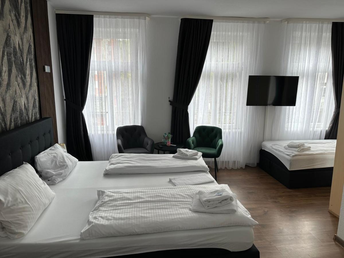 Standard Triple Room,1378872422:JPEG