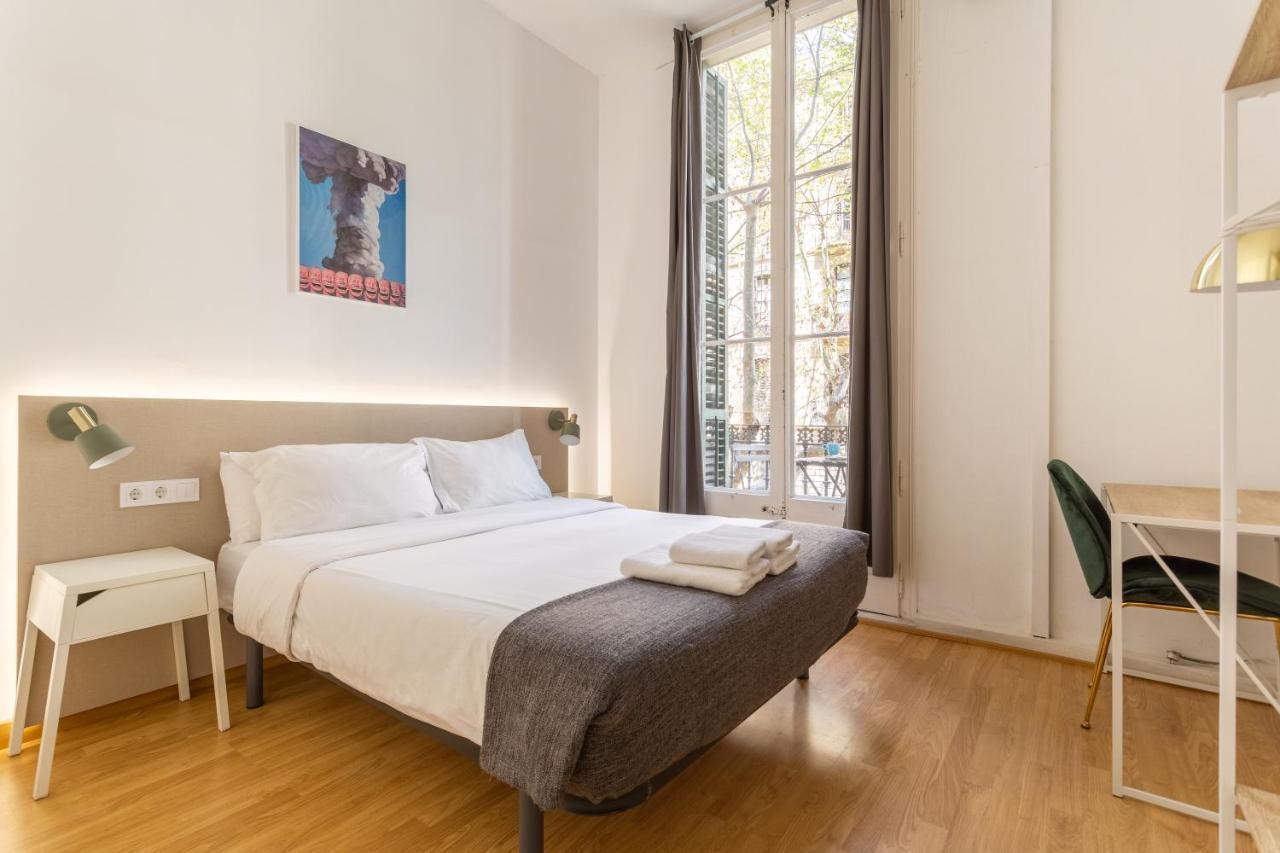 Deluxe Double Room with Balcony,1380542747:JPEG