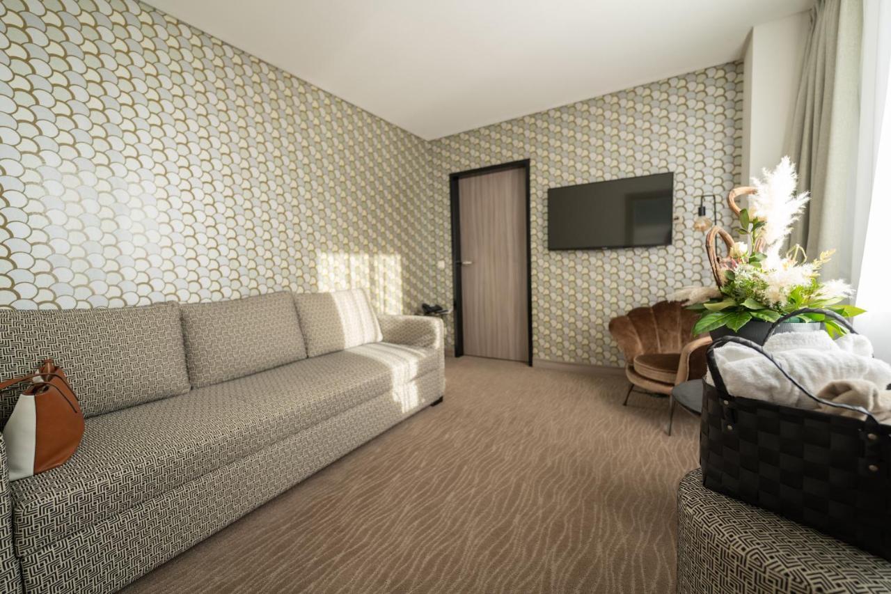 Junior Suite,1385450123:JPEG