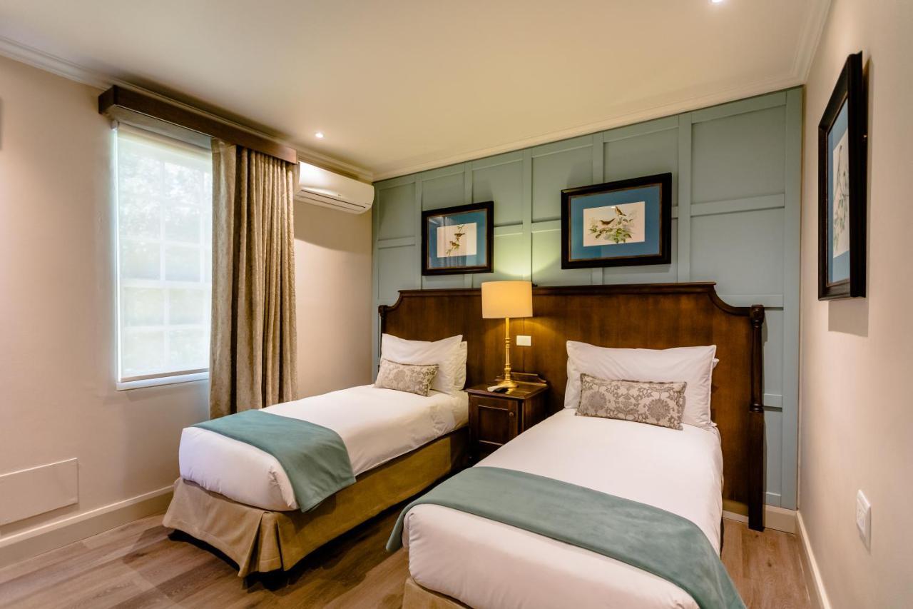 Standard Twin Room,1385531405:JPEG