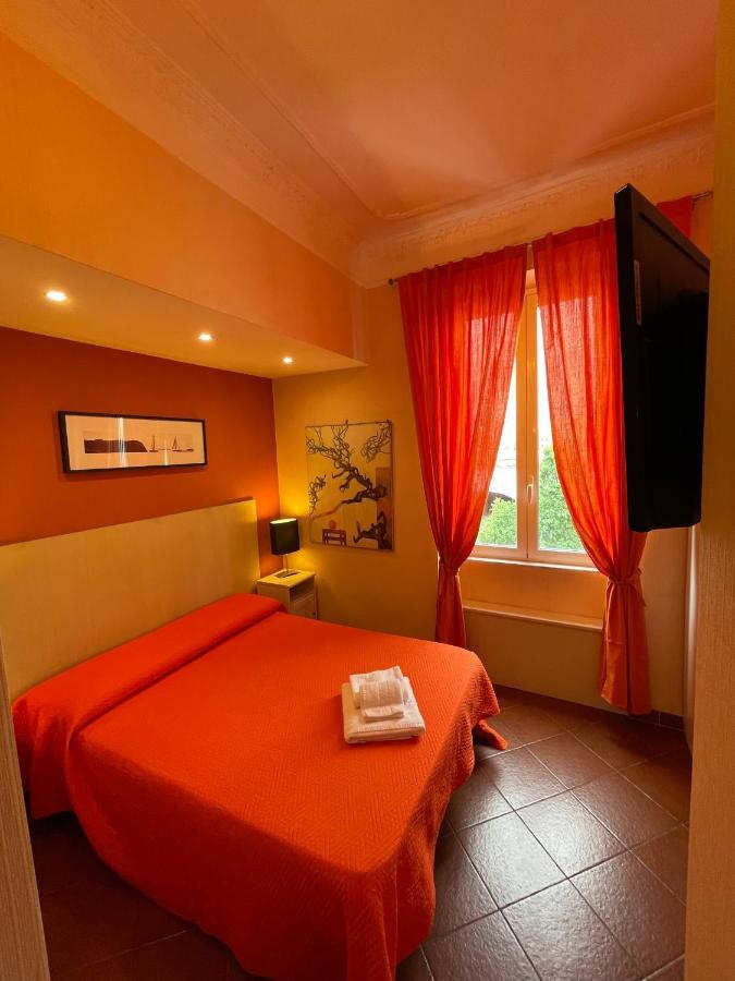 Double Room,1406073419:JPEG