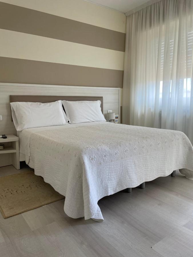 Double Room with Balcony,1584804468:JPEG