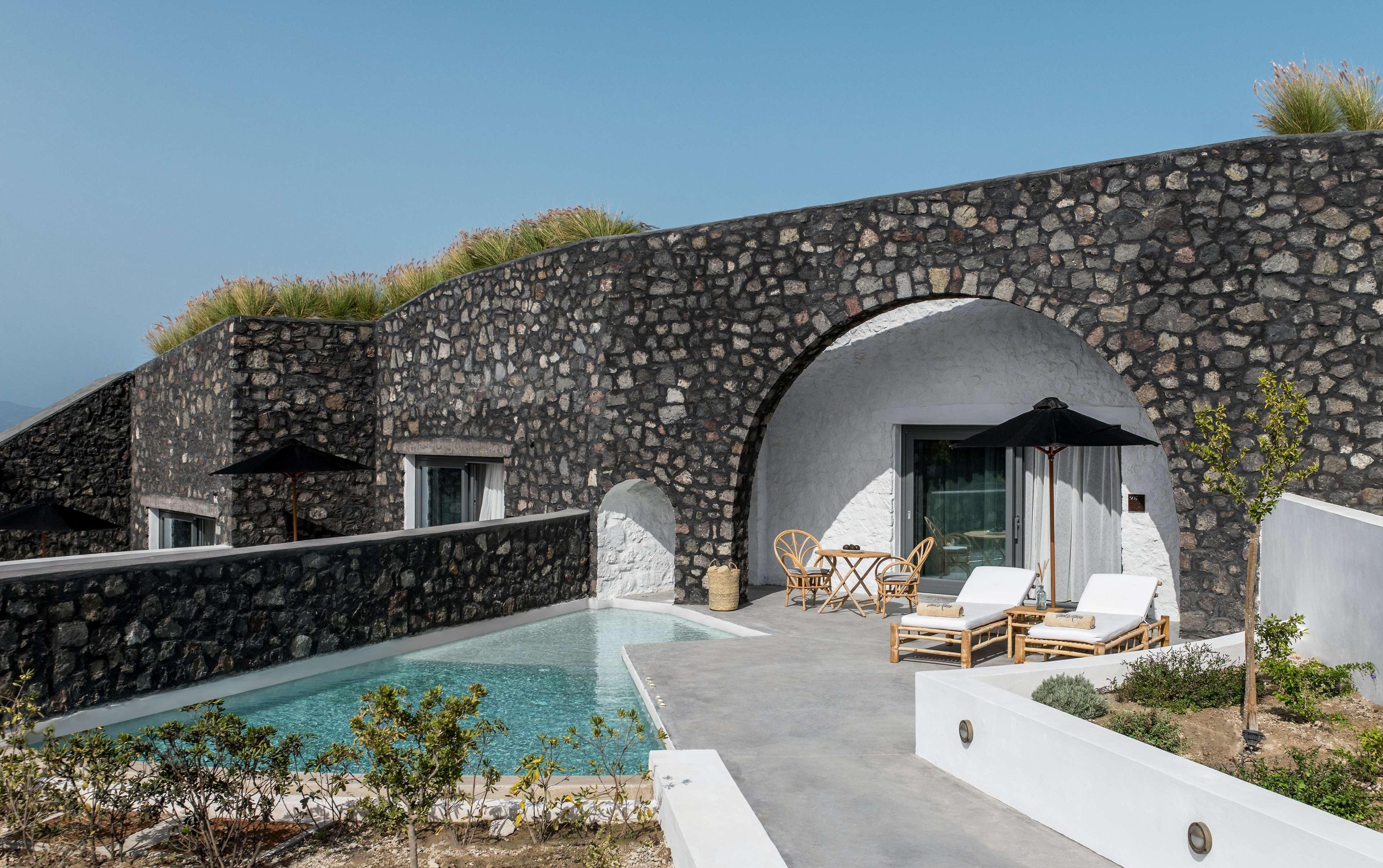 Partial Sea View Suite with Pool or Jacuzzi,1588536035:JPEG