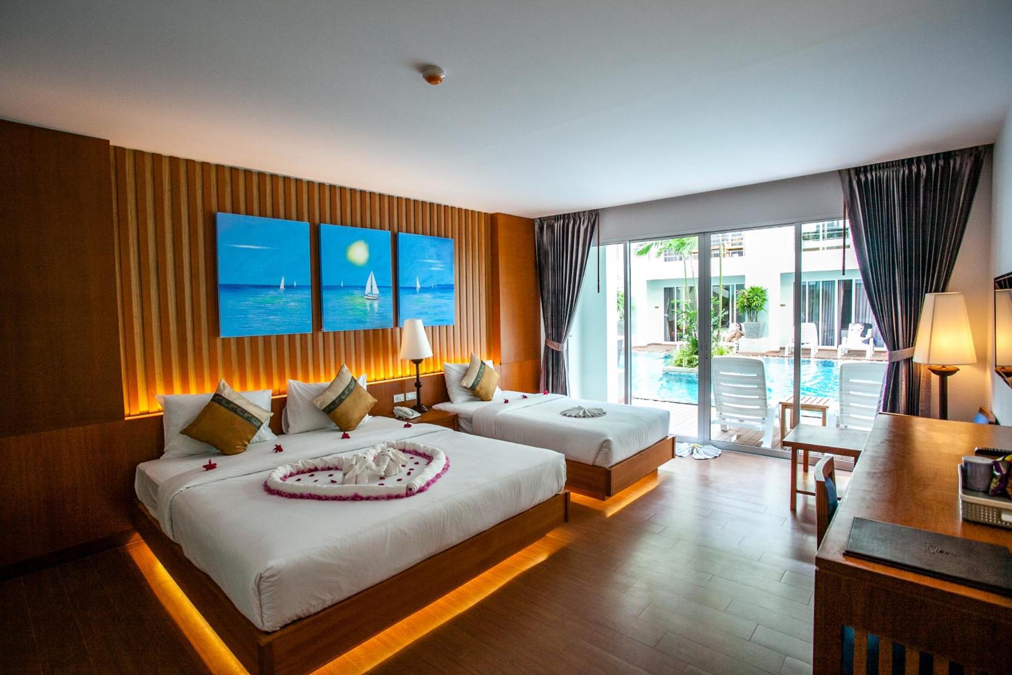 Deluxe Triple Room with Pool Access,1445924875:JPEG