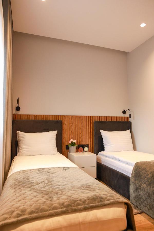 Twin Room with Bathroom,1466038469:JPEG